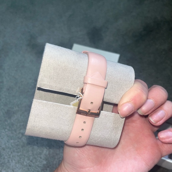 Michael Kors Watch - Picture 3 of 5